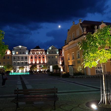 Apartament Przy Starowce - Bella Boleslawiec  Esterno foto